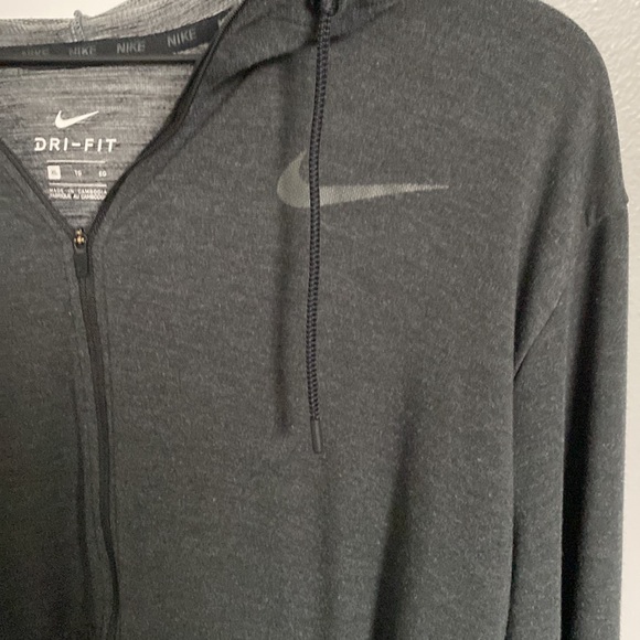 Nike Dri-fit sweatshirt - Picture 3 of 3